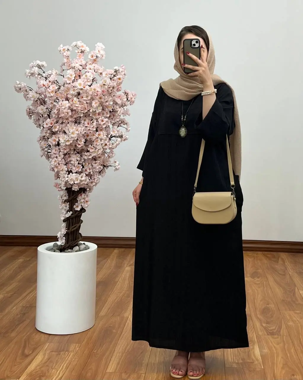 مانتو بلند ثمین ۱